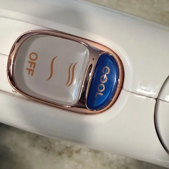 T3 Travel Size Hair Dryer - Picture 3 of 12